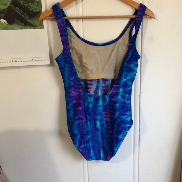 VINTAGE ONE PIECE SWIM - Picture 3 of 7